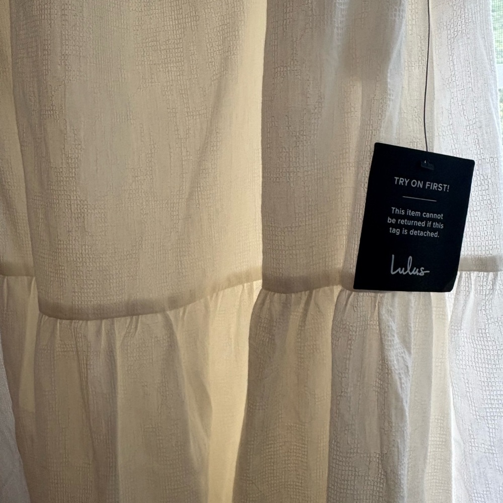 Lulu’s White Midi- Dress Size M - Picture 5 of 5